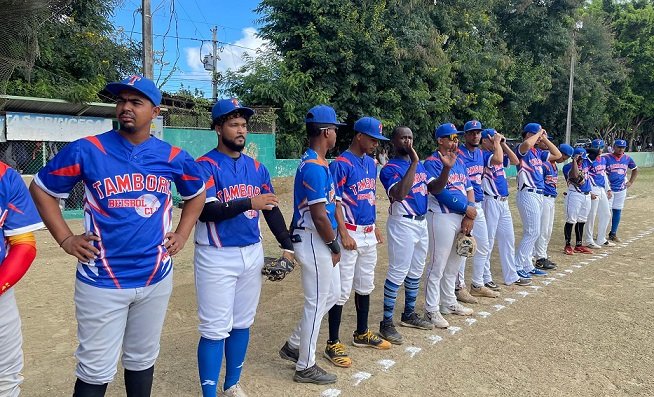 Tamboril y Cienfuegos dividen en la Gran Final del Béisbol Amateur de Santiago