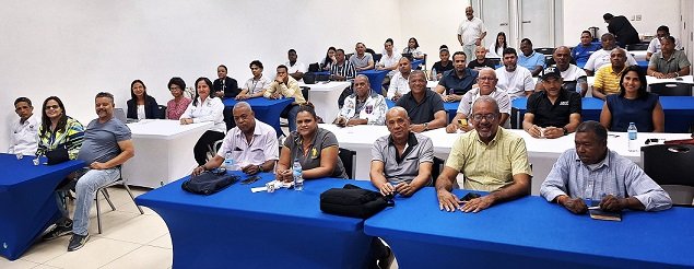 UDESA respalda taller para elevar la eficiencia olímpica de la dirigencia en Santiag UDESA respalda taller para elevar la eficiencia olímpica de la dirigencia en Santiag