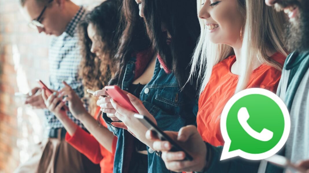 WhatsApp estrena llamadas unificadas en chats grupales: voz y vídeo en un solo menú WhatsApp estrena llamadas unificadas en chats grupales: voz y vídeo en un solo menú