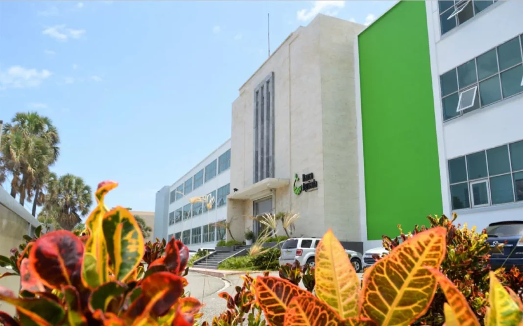 95 cooperativas agropecuarias reciben RD$120.1 millones del Banco Agrícola en cinco años 95 cooperativas agropecuarias reciben RD$120.1 millones del Banco Agrícola en cinco años