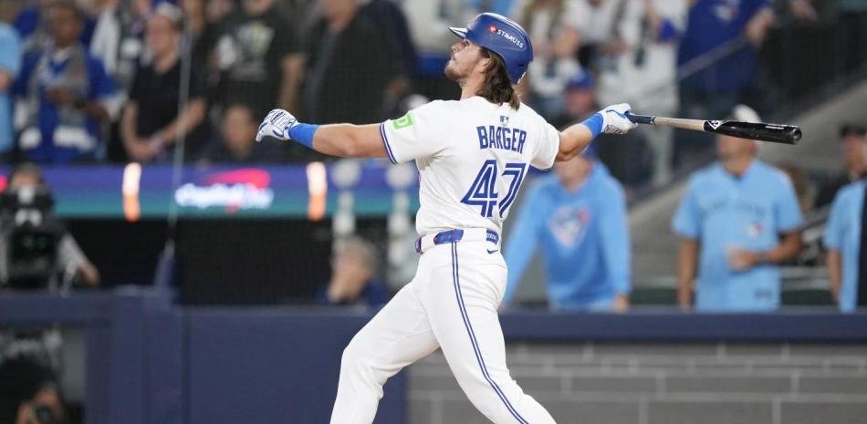 Addison Barger dispara grand slam como emergente y los Azulejos aplastan 11-4 a los Dodgers Addison Barger dispara grand slam como emergente y los Azulejos aplastan 11-4 a los Dodgers