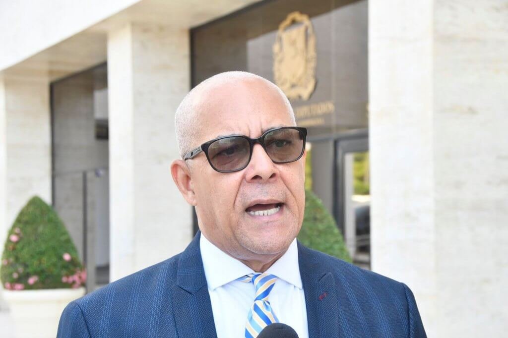 Adocco cuestiona licitación de licencias de conducir otorgada por el Intrant Adocco cuestiona licitación de licencias de conducir otorgada por el Intrant