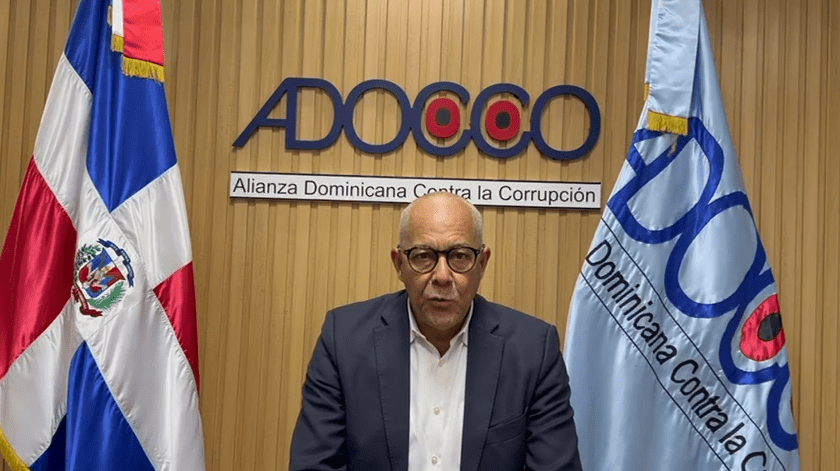 Adocco reitera irregularidades en contrato del Intrant para licencias de conducir Adocco reitera irregularidades en contrato del Intrant para licencias de conducir
