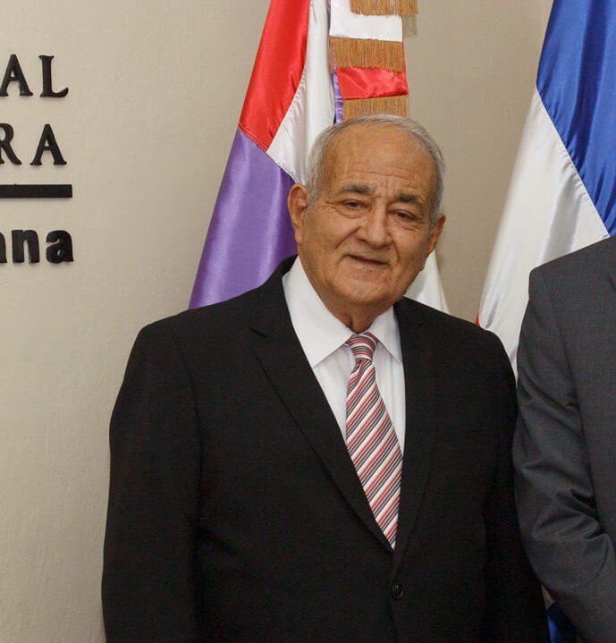 CARD lamenta profundamente el fallecimiento del insigne jurista Almanzor González Canahuate CARD lamenta profundamente el fallecimiento del insigne jurista Almanzor González Canahuate