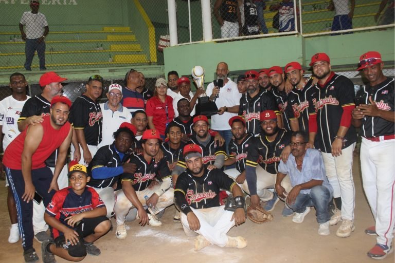 Covafa se corona campeón del softbol Inter empresarial de Santiago; dedica el al alcalde Ulises Rodríguez Covafa se corona campeón del softbol Inter empresarial de Santiago; dedica el al alcalde Ulises Rodríguez