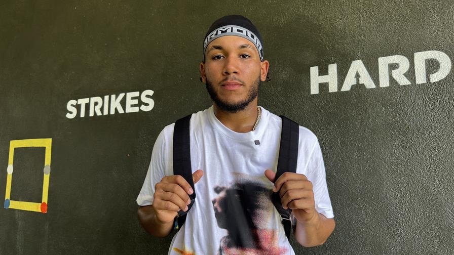 D’Angelo Ortiz, heredero del Big Papi, inicia su camino con los Leones del Escogido