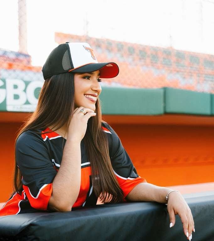 Davianny Castro nombrada madrina de los Toros 2025-26 Davianny Castro nombrada madrina de los Toros 2025-26