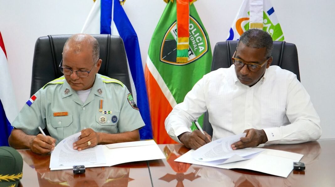 Digesett e Idoppril firman convenio para fortalecer la prevención de accidentes de tránsito Digesett e Idoppril firman convenio para fortalecer la prevención de accidentes de tránsito