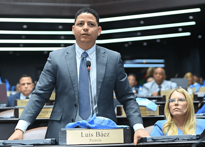 Diputado Luis Báez pide destitución del director de la Policía Nacional Diputado Luis Báez pide destitución del director de la Policía Nacional