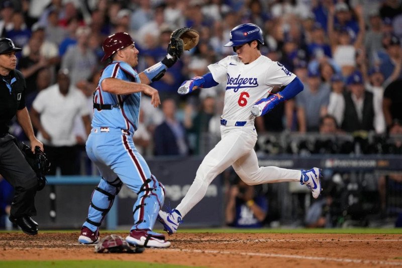 Dodgers eliminan Filis y avanzan tras costoso error del relevista Kerkering Dodgers eliminan Filis y avanzan tras costoso error del relevista Kerkering