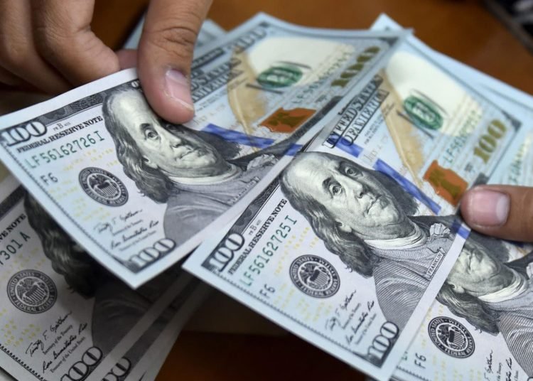 El dólar se cambia este jueves para la venta a RD$63.20 El dólar se cambia este jueves para la venta a RD$63.20