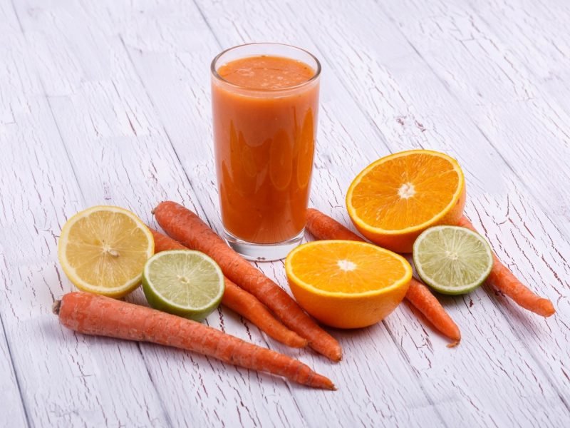 El jugo natural que ayuda a desinflamar la próstata, según expertos