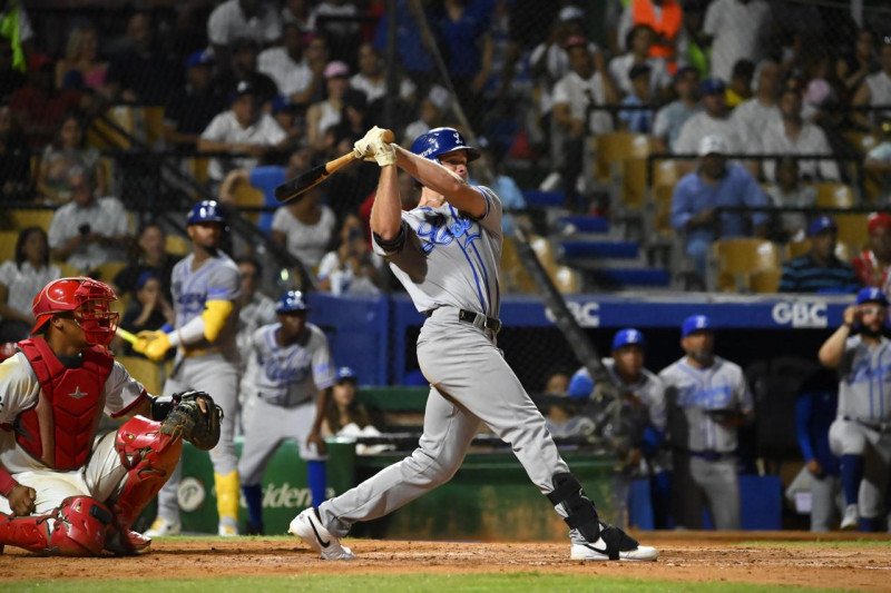 El Licey vuelve a derrotar al Escogido apoyado en una tórrida ofensiva El Licey vuelve a derrotar al Escogido apoyado en una tórrida ofensiva