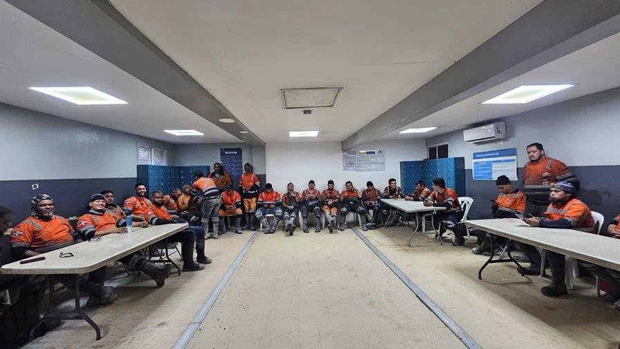Energía y Minas informa que fueron rescatados los 80 mineros de Cerro de Maimón Energía y Minas informa que fueron rescatados los 80 mineros de Cerro de Maimón
