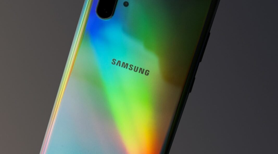 Estos son los mejores móviles baratos de Samsung que puedes comprar Estos son los mejores móviles baratos de Samsung que puedes comprar