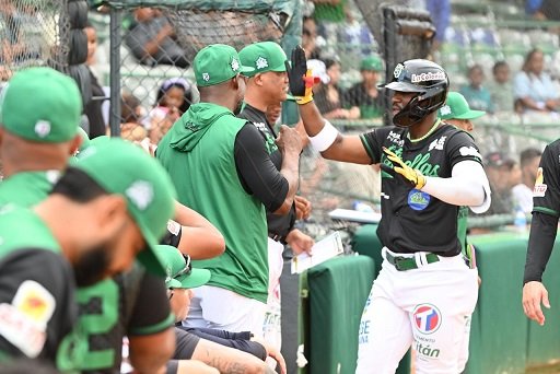 Estrellas invictas (4–0) vencen los Gigantes. Sanó sigue encendido Estrellas invictas (4–0) vencen los Gigantes. Sanó sigue encendido