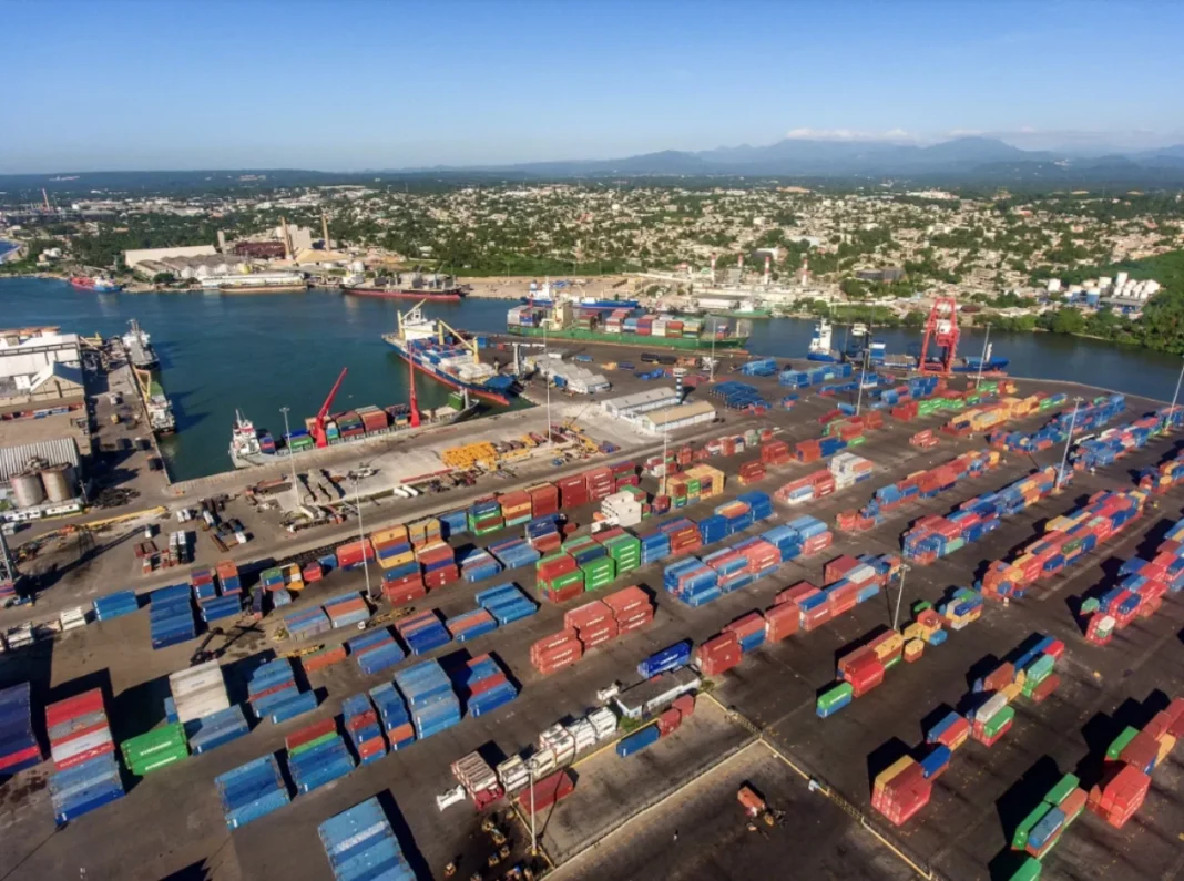 Exportaciones dominicanas superan los 10,695 millones de dólares