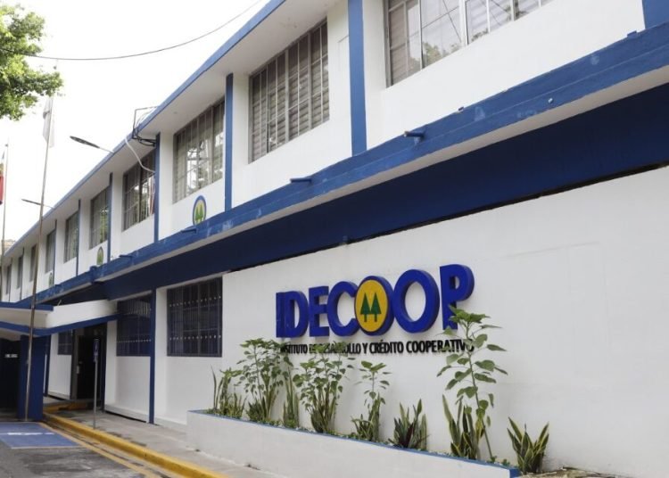FMI pidió reforma a ley de cooperativas para enfrentar lavado de activos FMI pidió reforma a ley de cooperativas para enfrentar lavado de activos