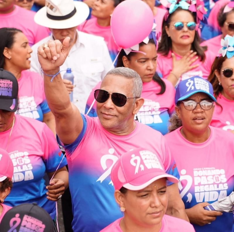 Franklin Romero realiza histórico aporte al Patronato de Lucha Contra el Cáncer del Nordeste