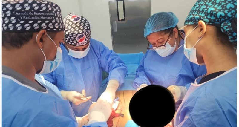 Funva junto a SNS realizan jornada quirúrgica para mujeres con gigantomastia en Baní Funva junto a SNS realizan jornada quirúrgica para mujeres con gigantomastia en Baní