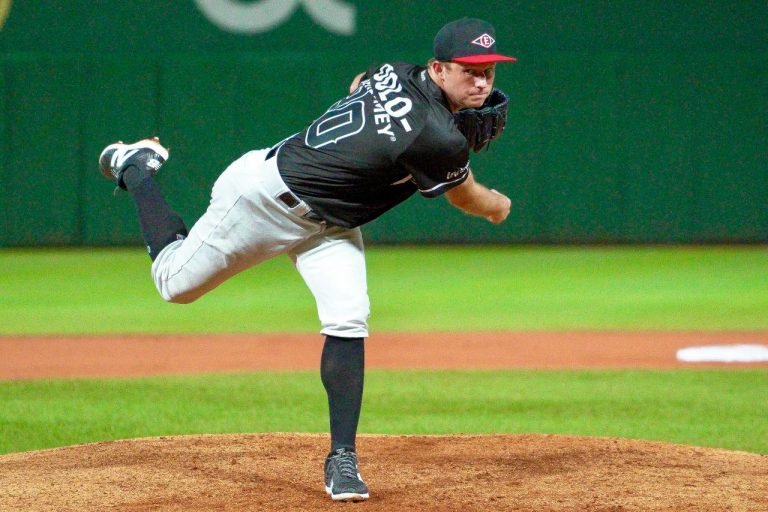 Gavin conduce blanqueada de Leones sobre Estrellas Gavin conduce blanqueada de Leones sobre Estrellas