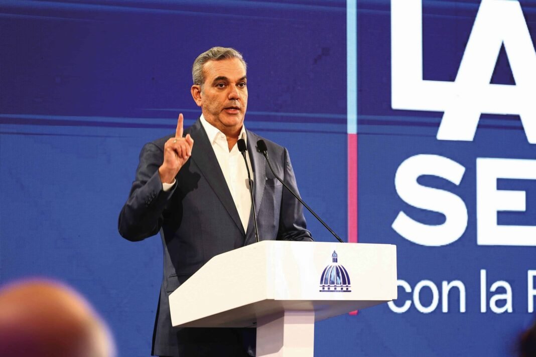 Gobierno continúa evaluando propuestas del CES sobre la crisis en Haití