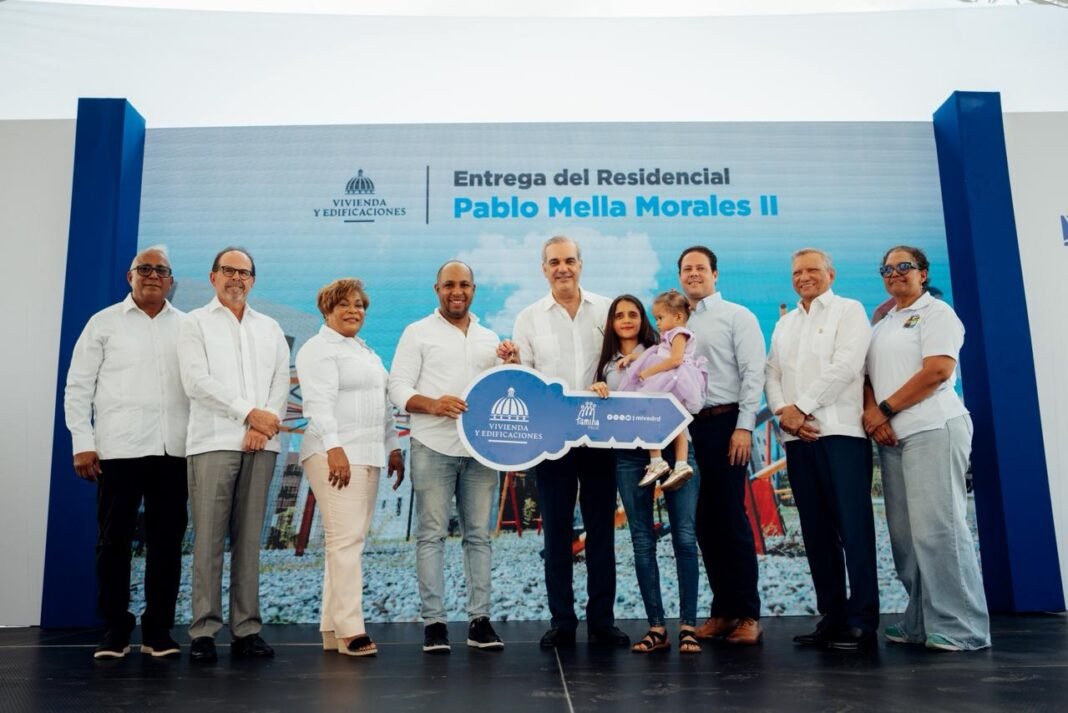 Gobierno entrega 95 nuevas viviendas en Pedro Brand Gobierno entrega 95 nuevas viviendas en Pedro Brand