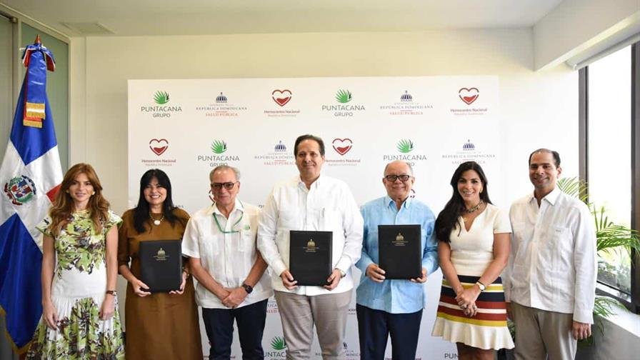 Grupo Puntacana y el Ministerio de Salud acuerdan promover la donación voluntaria de sangre Grupo Puntacana y el Ministerio de Salud acuerdan promover la donación voluntaria de sangre