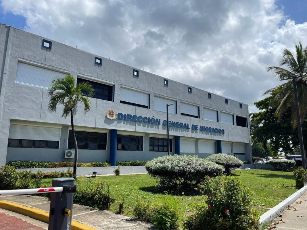 Haitiano resulta herido al caer de segunda planta donde trabajaba en Jimaní Haitiano resulta herido al caer de segunda planta donde trabajaba en Jimaní