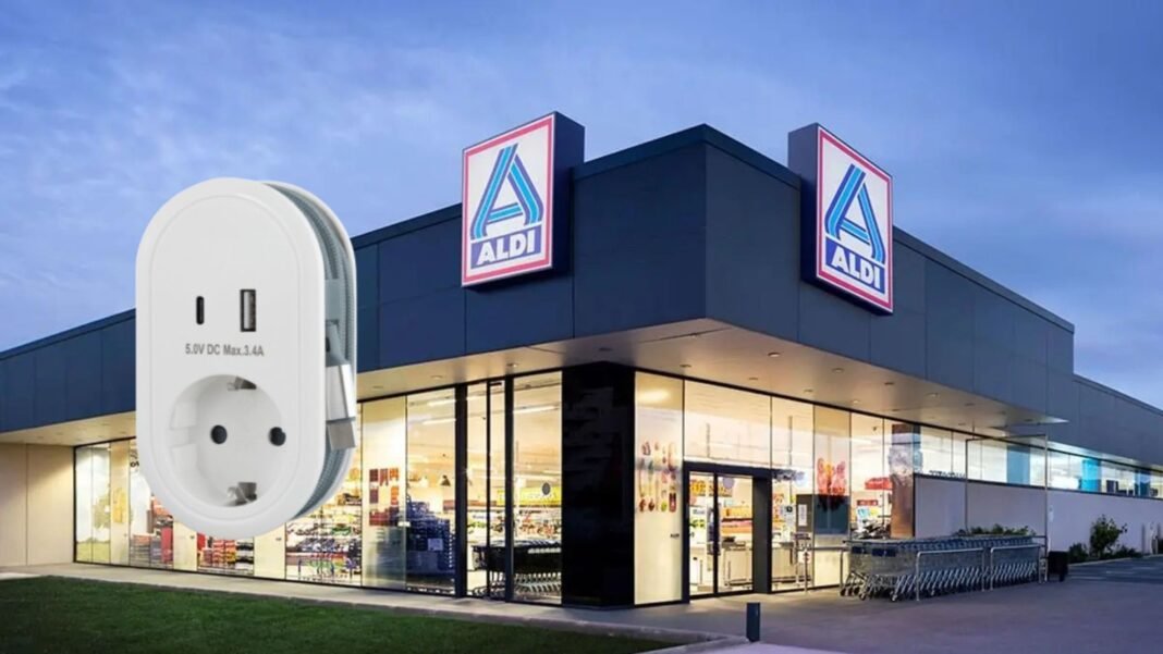 Hasta nunca regletas, Aldi lanza un enchufe con USB que puedes instalar donde quieras por solo 8 euros