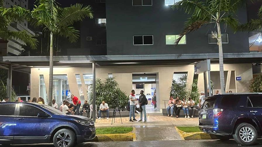 Identifican a los dos vigilantes heridos en tiroteo en la UASD; a uno lo están operando Identifican a los dos vigilantes heridos en tiroteo en la UASD; a uno lo están operando