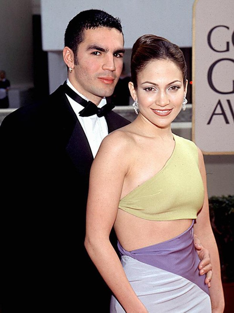 JLo dice ninguno de sus ex son capaces de amar y su primer esposo responde: “El problema eres tú” JLo dice ninguno de sus ex son capaces de amar y su primer esposo responde: “El problema eres tú”