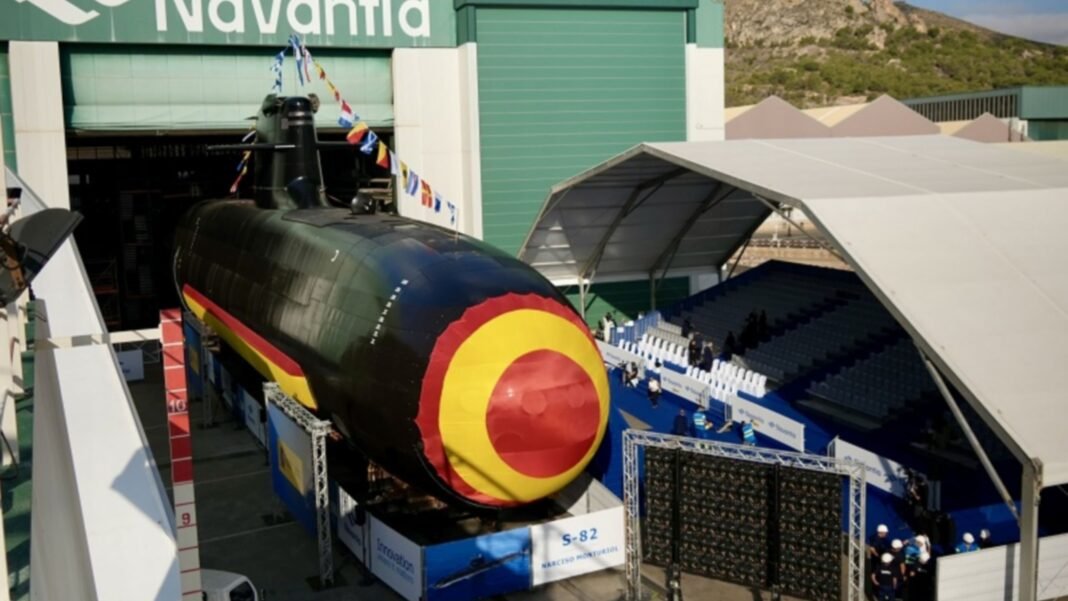 La Armada Española pone a flote su nuevo submarino de ataque S-82 Narciso Monturiol: “Es discreto y letal” La Armada Española pone a flote su nuevo submarino de ataque S-82 Narciso Monturiol: “Es discreto y letal”
