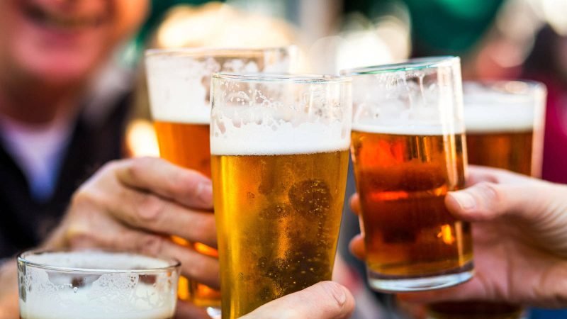 La OMS insta adoptar políticas duras contra el alcohol para reducir el cáncer La OMS insta adoptar políticas duras contra el alcohol para reducir el cáncer