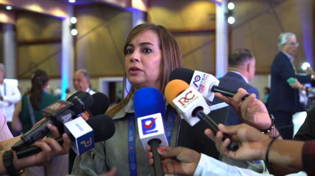 Laura Peña Izquierdo: “Debemos tener personas legales en el país, debidamente identificadas y en un censo”