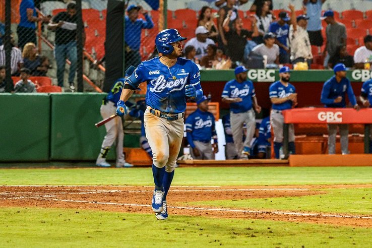 Licey se impuso a los Toros Licey se impuso a los Toros