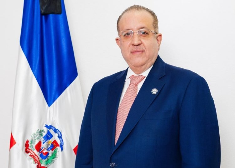 Magín Díaz: “No permitiré que defraudadores fiscales se burlen, sobre todo los que financian campaña” Magín Díaz: “No permitiré que defraudadores fiscales se burlen, sobre todo los que financian campaña”