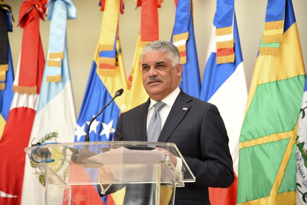 Miguel Vargas precisa que RD y la OEA organizarán la próxima Cumbre de las Américas Miguel Vargas precisa que RD y la OEA organizarán la próxima Cumbre de las Américas