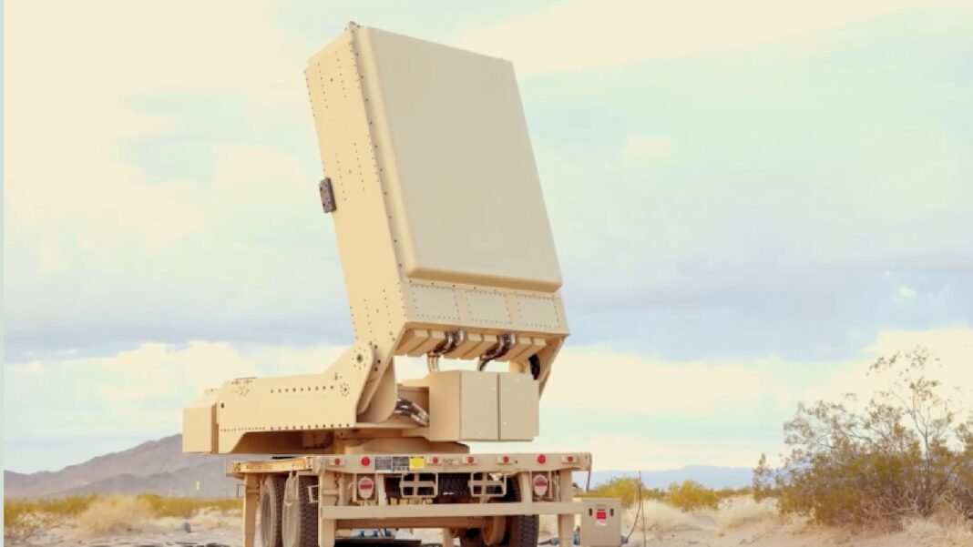 Muestran en vídeo a Leonidas, el arma antidrones definitiva: derriba 49 drones a la vez utilizando microondas Muestran en vídeo a Leonidas, el arma antidrones definitiva: derriba 49 drones a la vez utilizando microondas