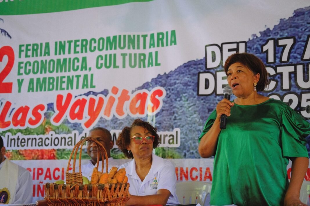 Mujeres del Sur celebran 2da Feria Regional Intercomunitaria en Las Yayitas de Azua Mujeres del Sur celebran 2da Feria Regional Intercomunitaria en Las Yayitas de Azua