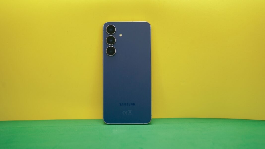 No es un Ultra, pero este móvil de Samsung me encanta porque tiene un rendimiento impresionante y no vale 1.000 euros No es un Ultra, pero este móvil de Samsung me encanta porque tiene un rendimiento impresionante y no vale 1.000 euros