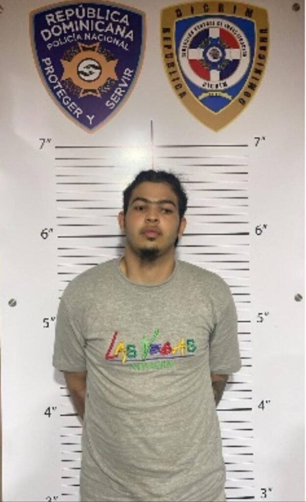 Policía Nacional y MP apresan reconocido delincuente apodado “El Chino” e identifica como “Pakitin” y/o “La Rabia”, otro de los implicados en homicidio durante intento de asalto en la avenida Ecológica, SDE Policía Nacional y MP apresan reconocido delincuente apodado “El Chino” e identifica como “Pakitin” y/o “La Rabia”, otro de los implicados en homicidio durante intento de asalto en la avenida Ecológica, SDE