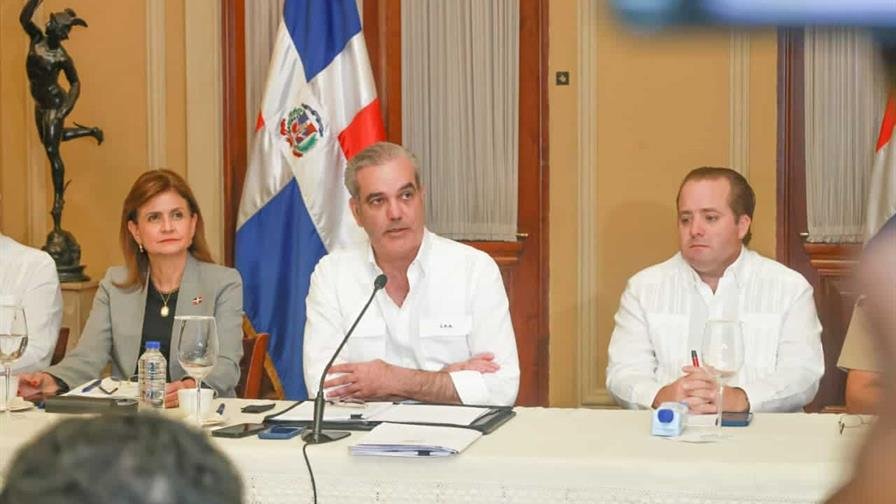 Presidente Abinader dice que su prioridad es salvar vidas ante paso de tormenta tropical Melissa Presidente Abinader dice que su prioridad es salvar vidas ante paso de tormenta tropical Melissa