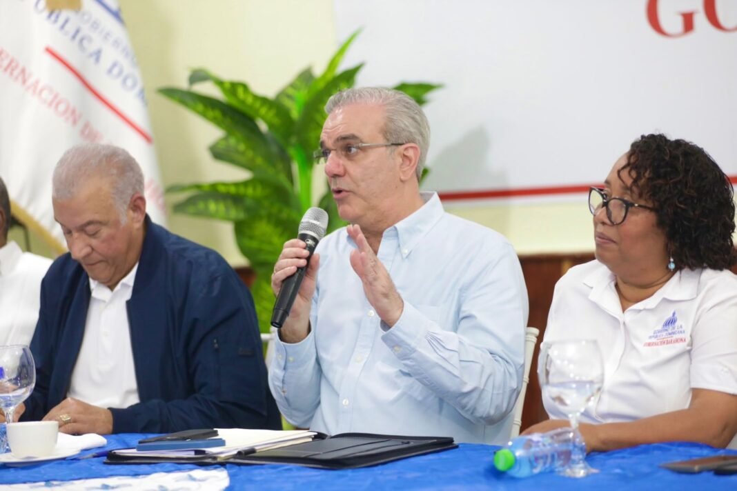 Presidente Abinader evalúa daños por el huracán Melissa y dispone soluciones integrales en Ocoa y Barahona