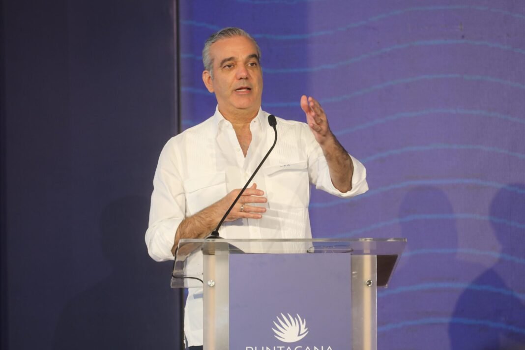 Presidente Abinader inicia trabajos de construcción de Hotel Meliá Bergantín Beach Presidente Abinader inicia trabajos de construcción de Hotel Meliá Bergantín Beach