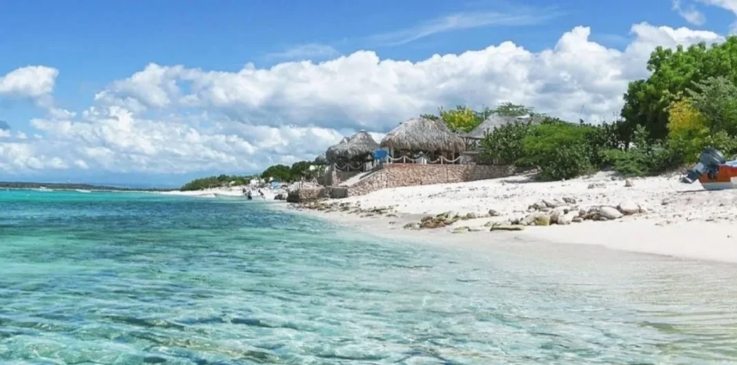 Primer hotel de Cabo Rojo Pedernales será abierto a finales del próximo año Primer hotel de Cabo Rojo Pedernales será abierto a finales del próximo año