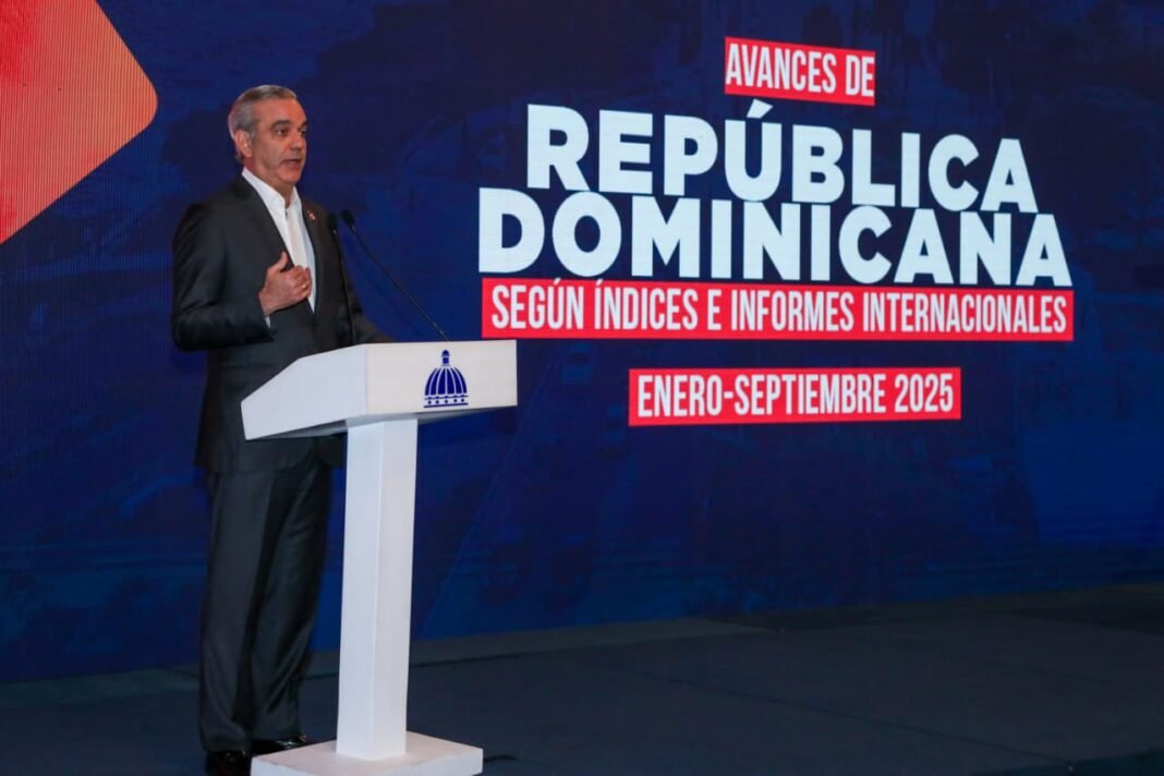 “Que sigan haciendo oposición”, responde Abinader ante críticas por inauguración de obras “Que sigan haciendo oposición”, responde Abinader ante críticas por inauguración de obras