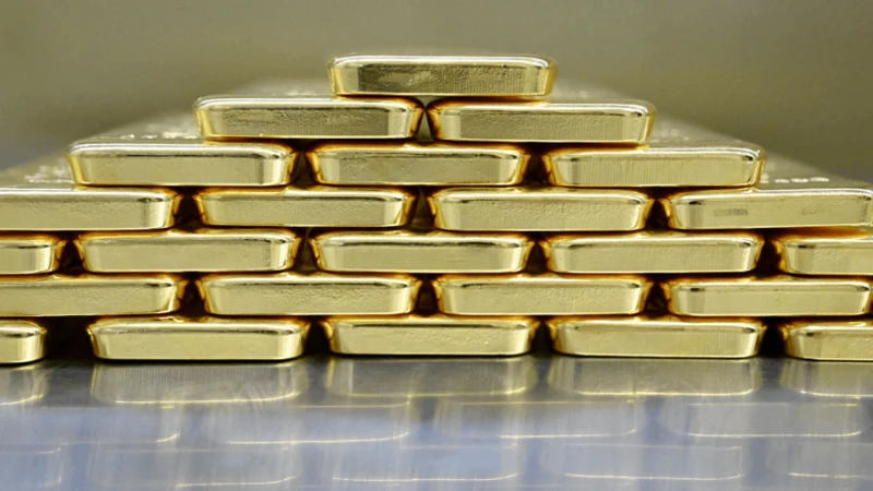 Qué tiene que ver la economía de EE.UU. con que el oro haya alcanzado su precio más alto en 100 años Qué tiene que ver la economía de EE.UU. con que el oro haya alcanzado su precio más alto en 100 años