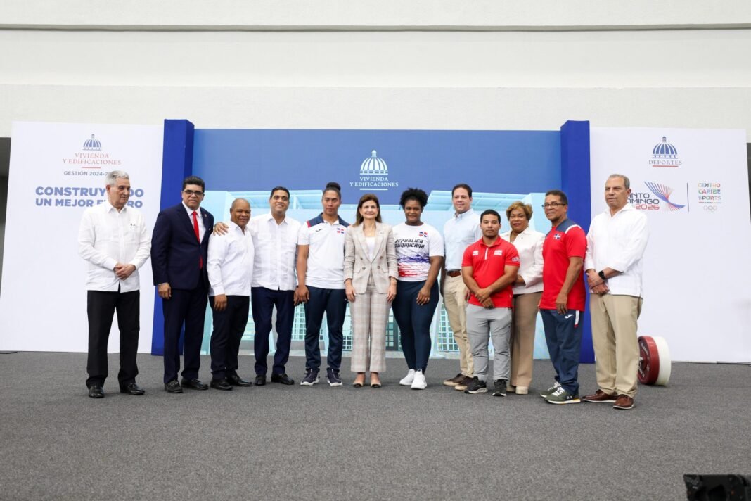 Raquel Peña, Carlos Bonilla y Kelvin Cruz entregan remozado Pabellón de Halterofilia en el Parque del Este Raquel Peña, Carlos Bonilla y Kelvin Cruz entregan remozado Pabellón de Halterofilia en el Parque del Este