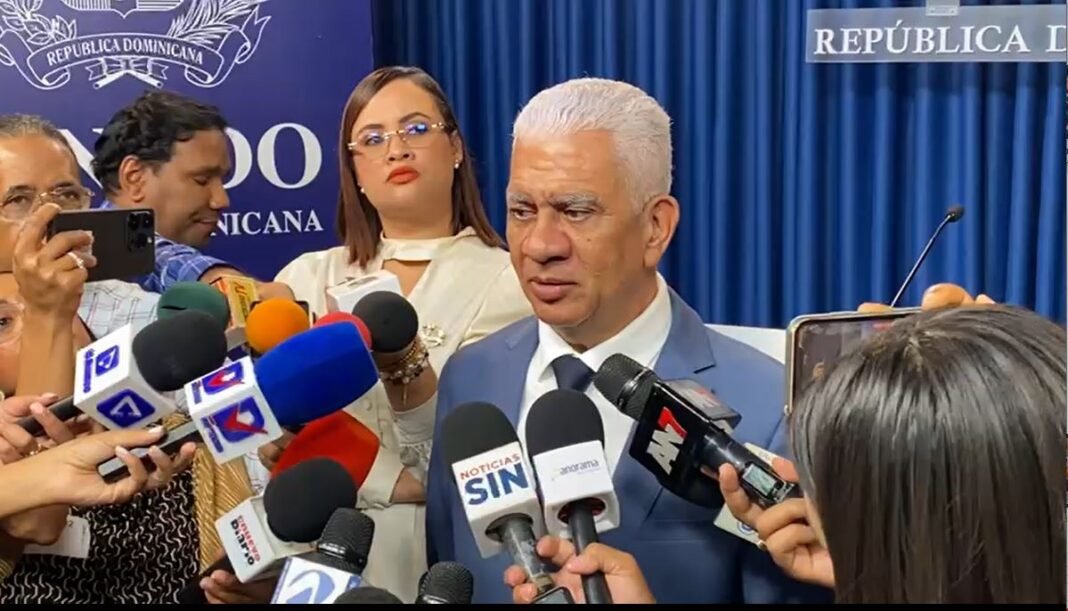 Senado avanza en aprobación de códigos y reformas laborales Senado avanza en aprobación de códigos y reformas laborales